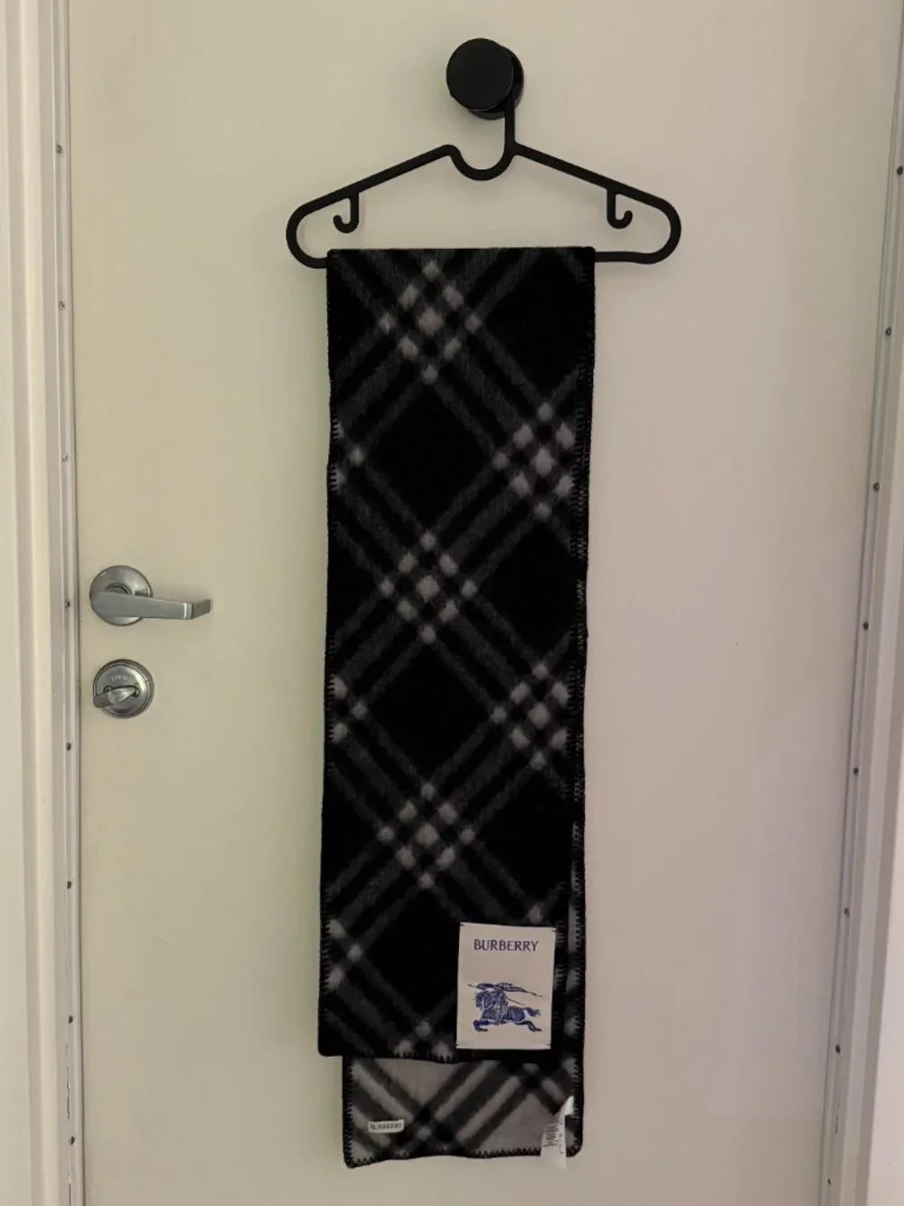 Burberry Black Check Wool Scarf Classic Nova Check Unisex Soft | MSRP $645 - Picture 11 of 14